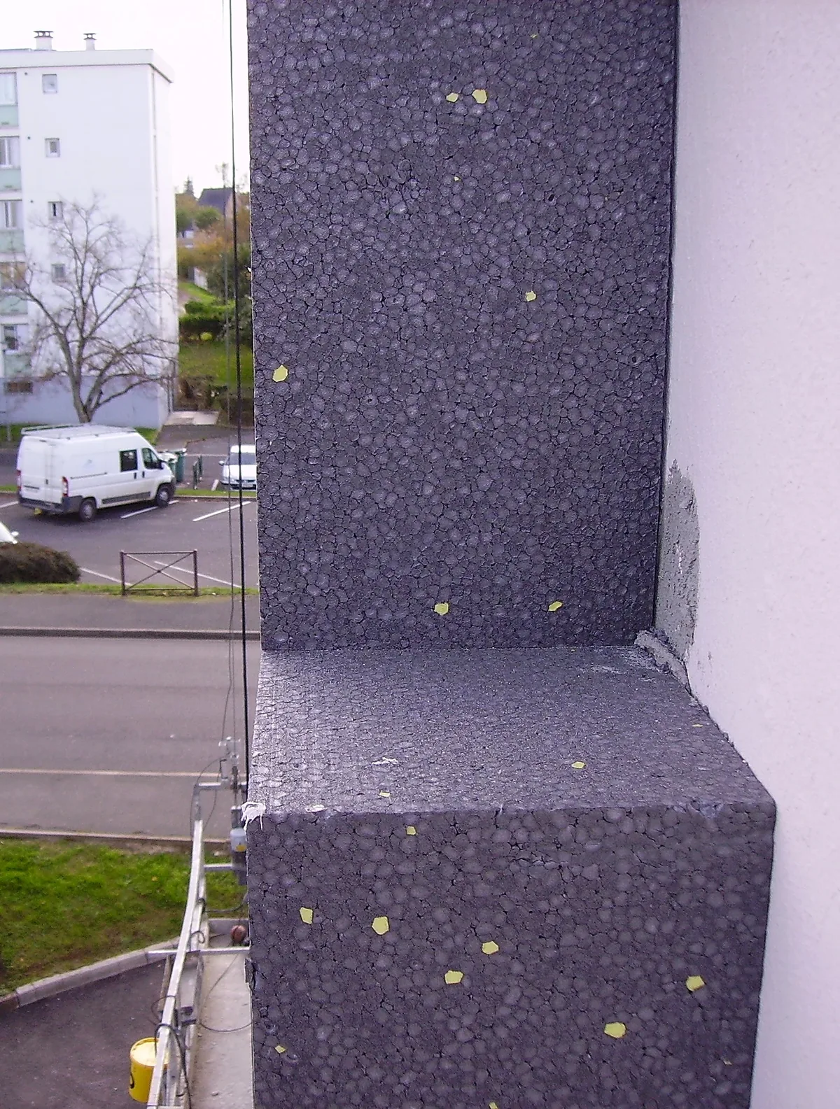 Graphite EPS facade panel detail — grey infrared-reflecting EPS for Passivhaus